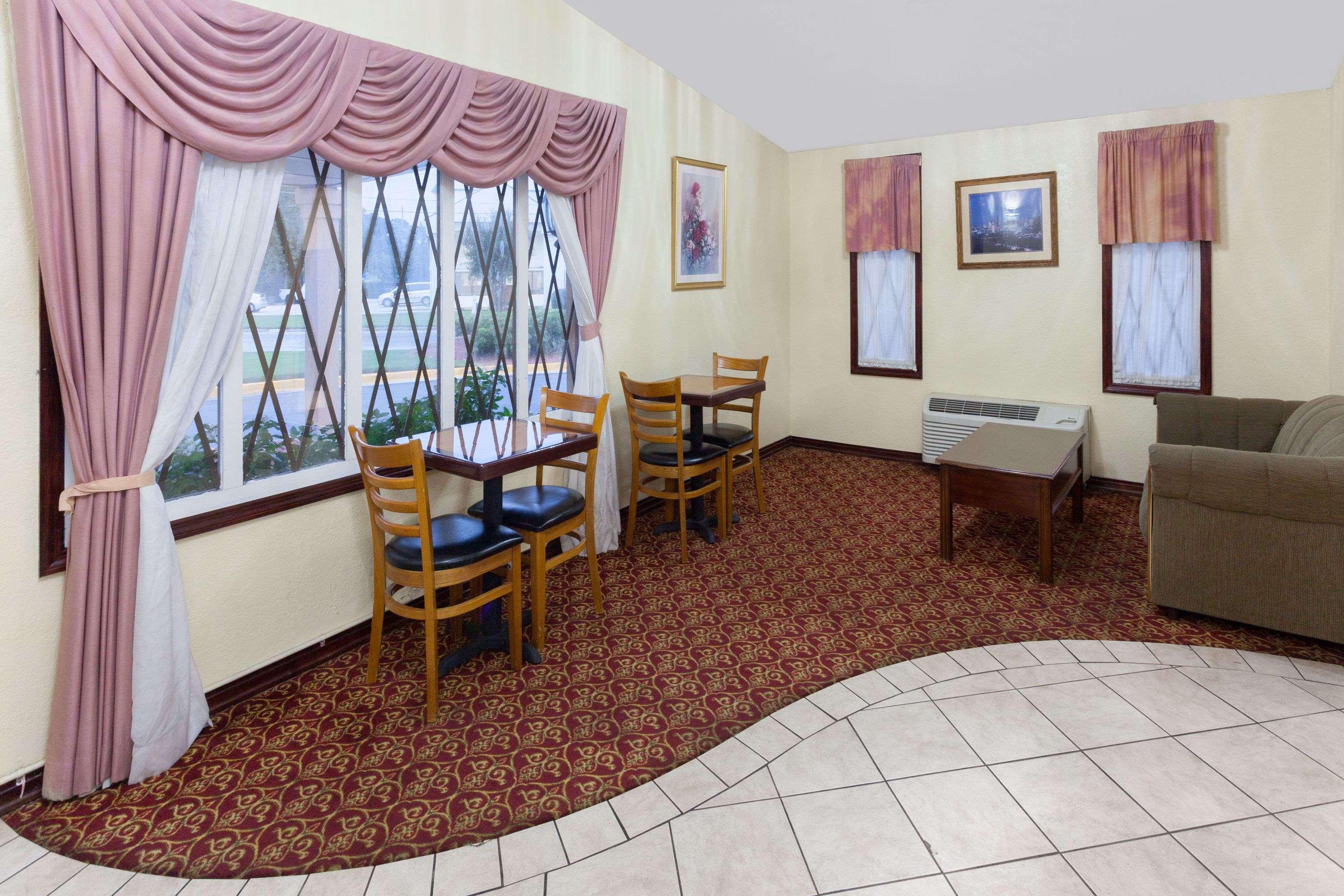 Knights Inn - Tucker Ngoại thất bức ảnh